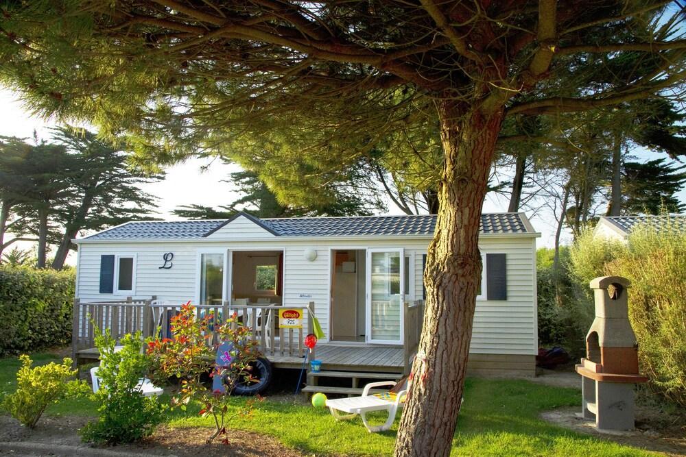 Yelloh Village La Plage Penmarcʼh Exterior foto